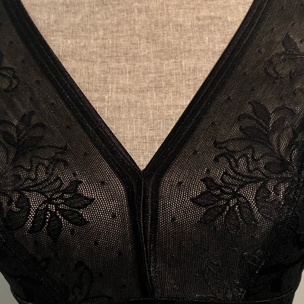 Wacoal | Size 34 | Black | Wireless Sheer Lace Bra | Flower & Dot Design | NWOT - Picture 2 of 6